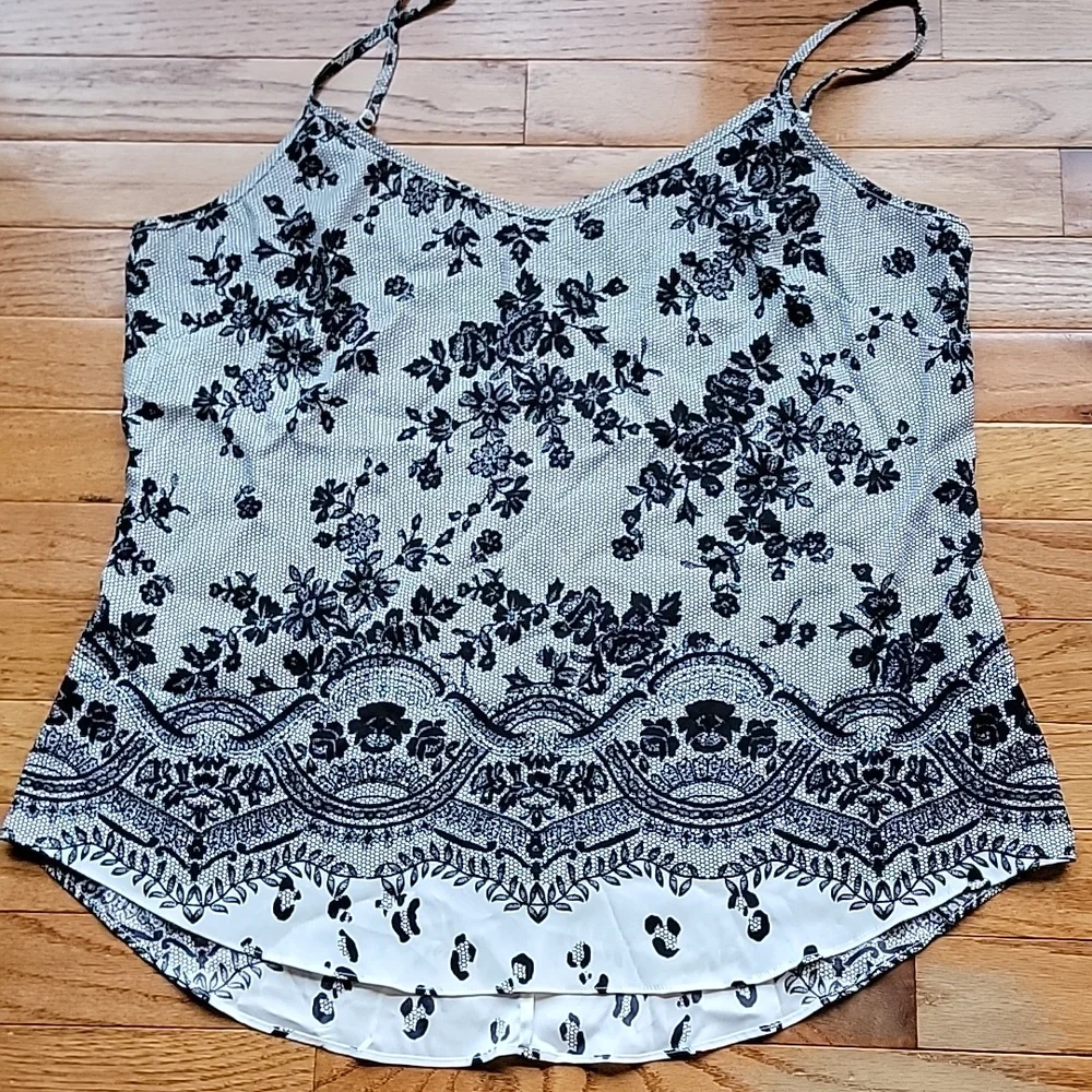 Gorgeous Tank Top - Picture 1 of 6
